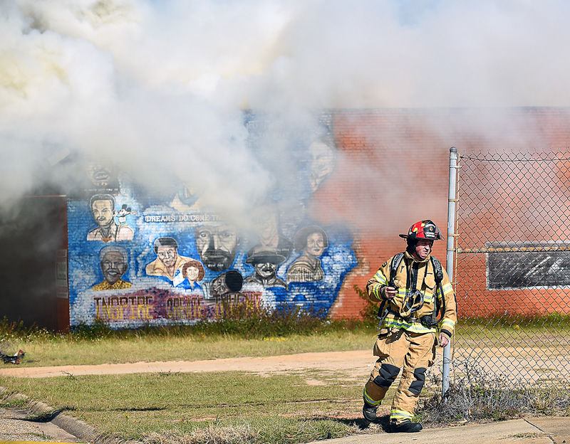 Fire destroys Meadow Gold building